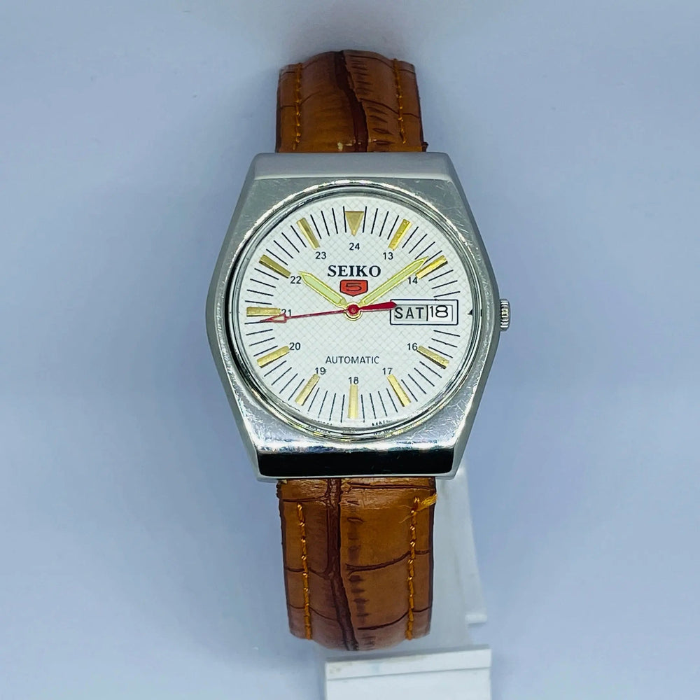 Seiko 5 Automatic Vintage Watch – Refurbished | Japan Made | Timeless Men’s Classic National Watches