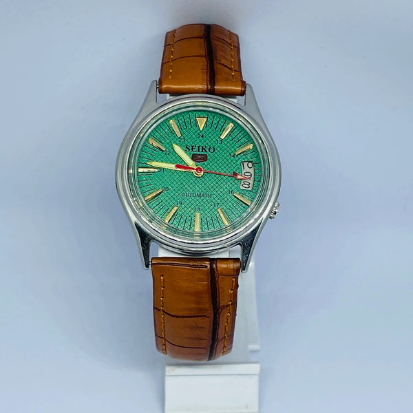 Seiko 5 Automatic Vintage Watch – Refurbished | Japan Made | Timeless Men’s Classic National Watches