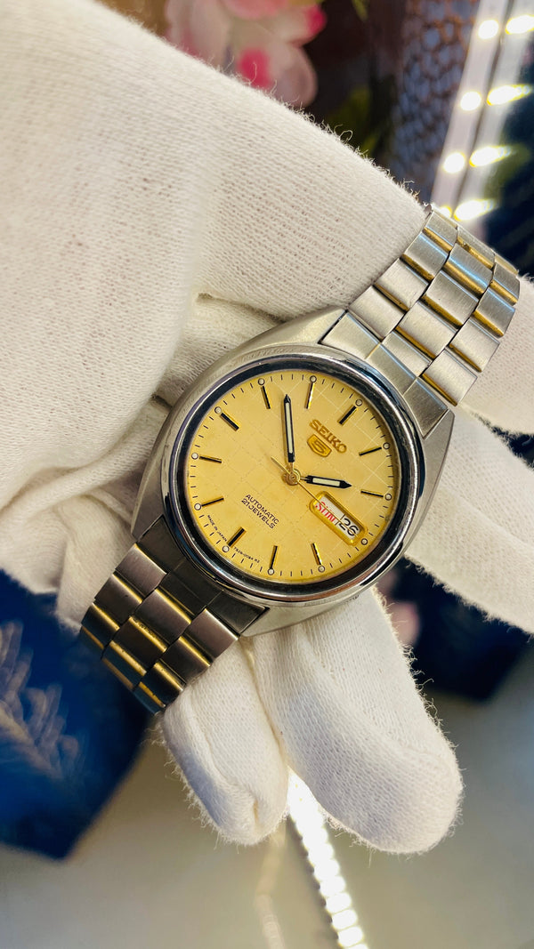 Vintage West End Prima Automatic Watch Black Dial Day Date Swiss Made Military Style National Watches