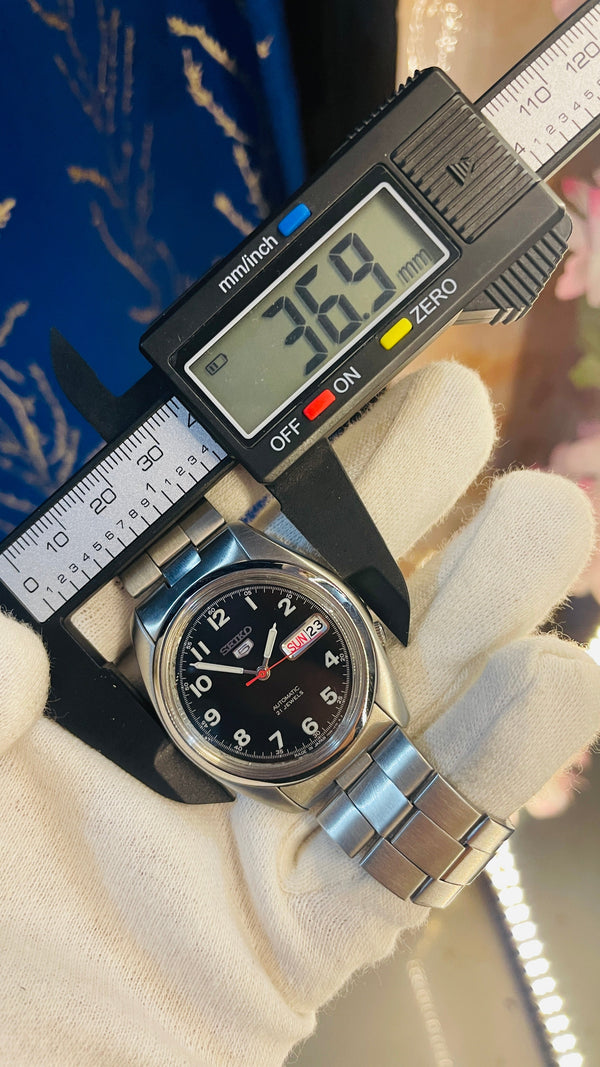 “Seiko Automatic Black Dial – Sporty Vintage with Red Seconds Hand” Rare Watch - National Watches World