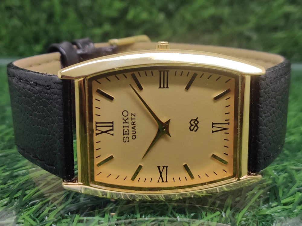 Seiko 5 Black Dial quartz Watch - National Watches