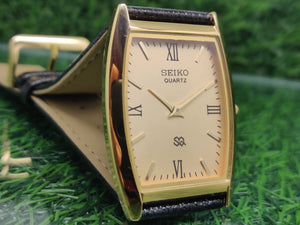 Seiko 5 Black Dial quartz Watch - National Watches