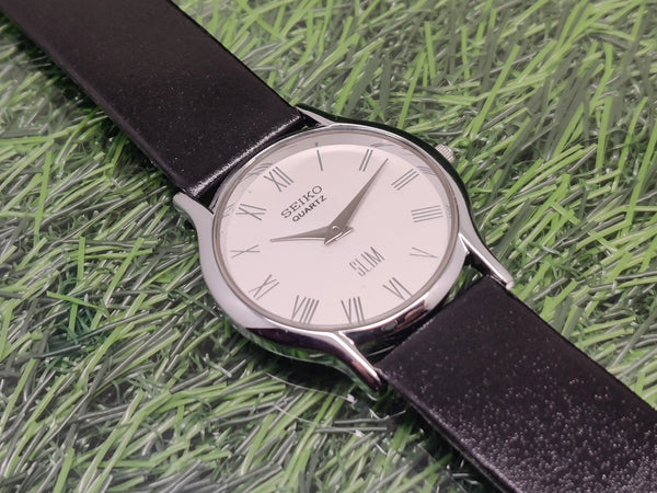 Seiko 5 Black Dial quartz Watch - National Watches