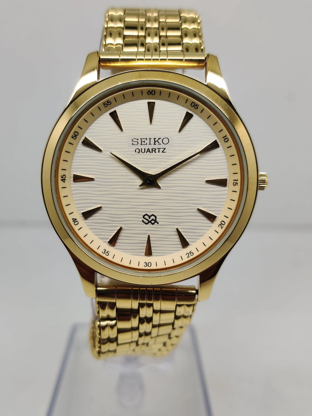 Seiko Silim Quartz Watch – Sleek, Durable & Stylish Timepiece for Men/Women - National Watches