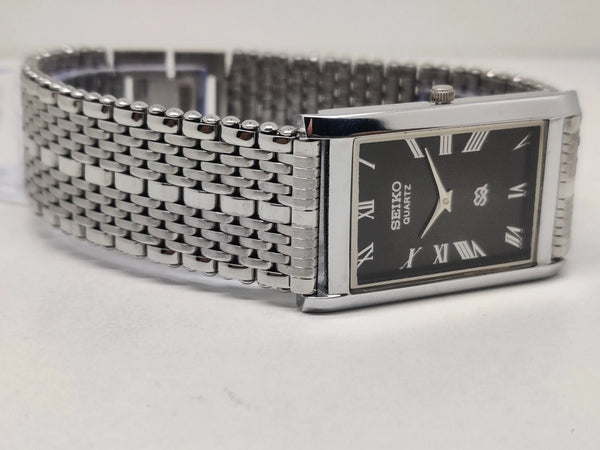 Seiko 5 Black Dial quartz Watch - National Watches