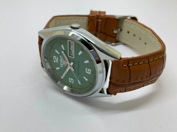 VINTAGE REFURBISHED SEIKO 5 AUTOMATIC JAPAN MENS DAY DATE WATCH - National Watches