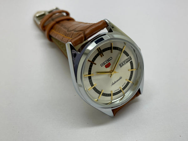 VINTAGE REFURBISHED SEIKO 5 AUTOMATIC JAPAN MENS DAY DATE WATCH - National Watches