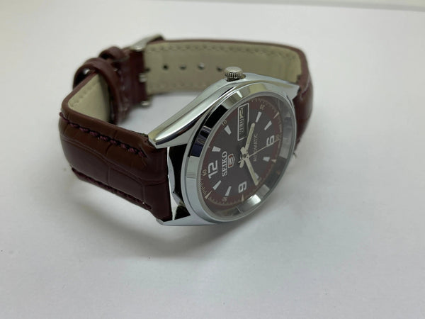 VINTAGE REFURBISHED SEIKO 5 AUTOMATIC JAPAN MENS DAY DATE WATCH - National Watches