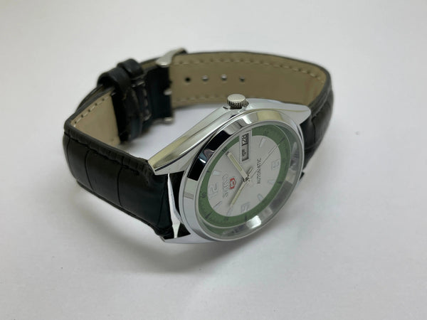 VINTAGE REFURBISHED SEIKO 5 AUTOMATIC JAPAN MENS DAY DATE WATCH - National Watches