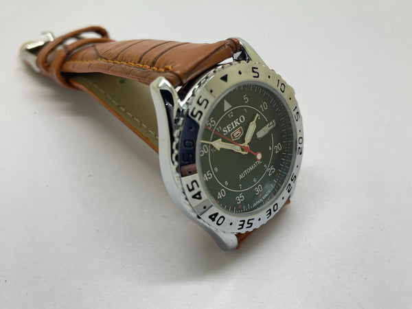 Seiko 5 Sports Automatic Refurbished Watch Vintage Style Reliable Japanese Movement - National Watches