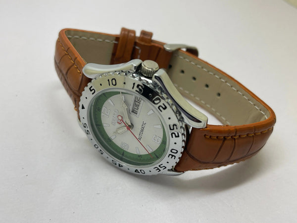 Seiko 5 Sports Automatic Refurbished Watch Vintage Style Reliable Japanese Movement - National Watches