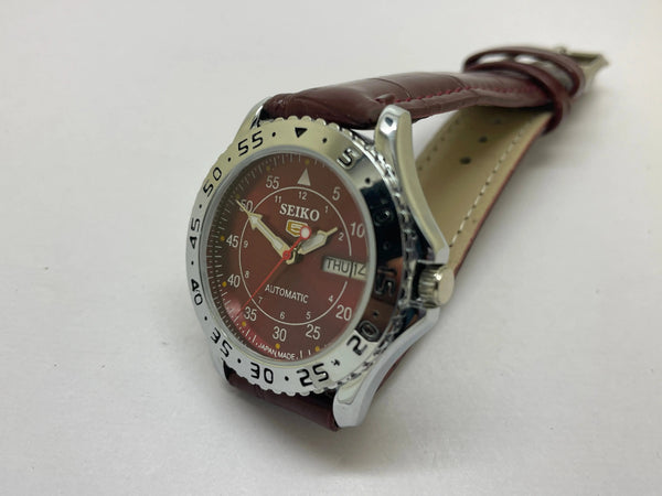 Seiko 5 Sports Automatic Refurbished Watch Vintage Style Reliable Japanese Movement - National Watches