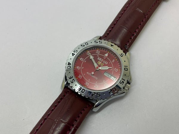 Seiko 5 Sports Automatic Refurbished Watch Vintage Style Reliable Japanese Movement - National Watches
