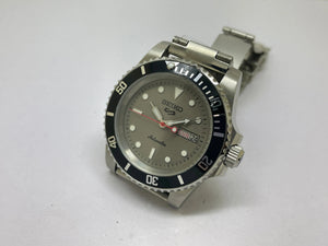 Seiko 5 Black Dial Automatic Vintage Watch sports National Watches
