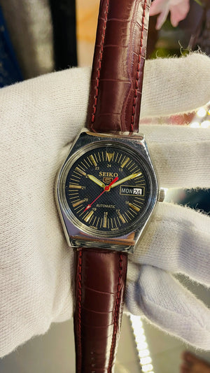 Seiko 5 Automatic Men’s Watch – Vintage Japan Model | Restored & Ready to Wear National Watches
