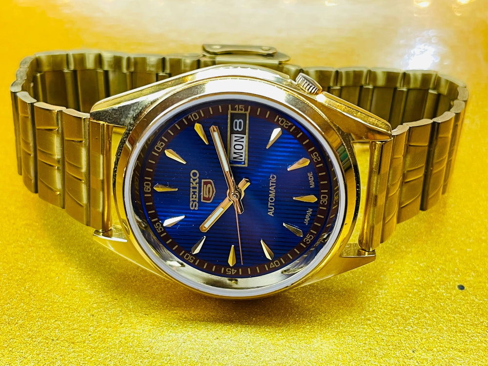 Seiko 5 Black Dial Automatic Vintage Watch - National Watches