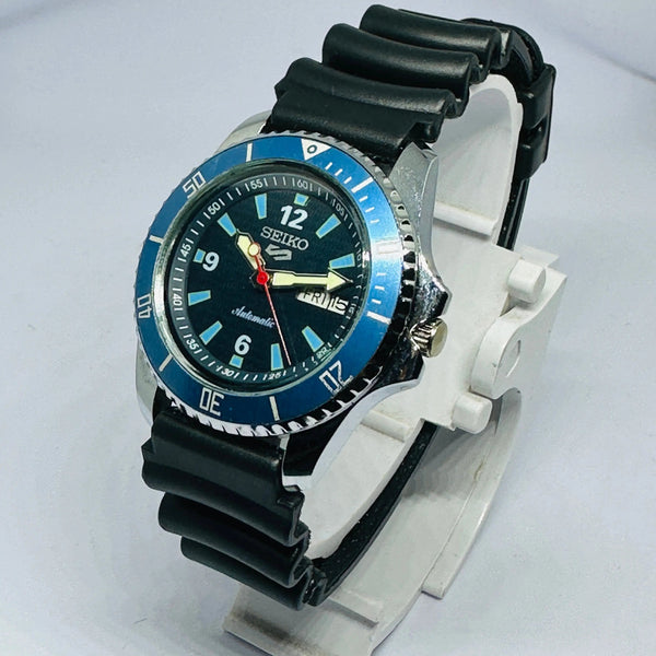 Seiko 5 Sports Automatic Watch – Refurbished Vintage | Japan-Made Men’s Timepiece National Watches