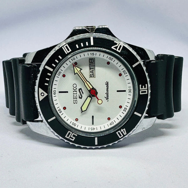 Seiko 5 Sports Automatic Watch – Refurbished Vintage | Japan-Made Men’s Timepiece National Watches