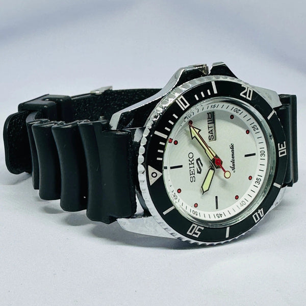 Seiko 5 Sports Automatic Watch – Refurbished Vintage | Japan-Made Men’s Timepiece National Watches