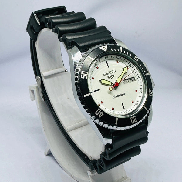 Seiko 5 Sports Automatic Watch – Refurbished Vintage | Japan-Made Men’s Timepiece National Watches