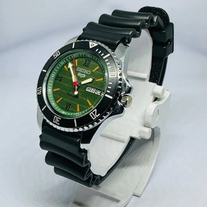 Seiko 5 Sports Automatic Watch – Refurbished Vintage | Japan-Made Men’s Timepiece National Watches
