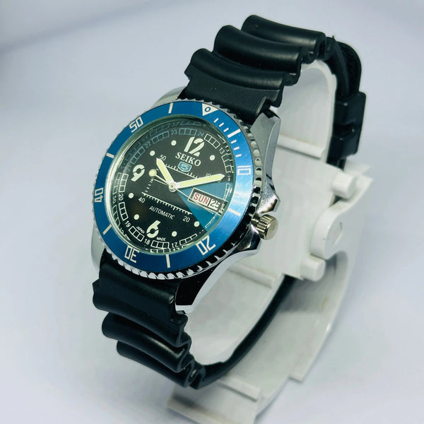 Seiko 5 Sports Automatic Watch – Refurbished Vintage | Japan-Made Men’s Timepiece National Watches