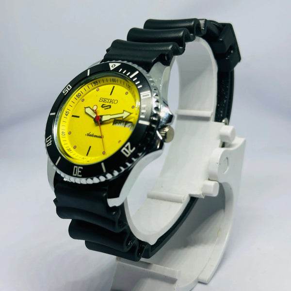 Seiko 5 Sports Automatic Watch – Refurbished Vintage | Japan-Made Men’s Timepiece National Watches