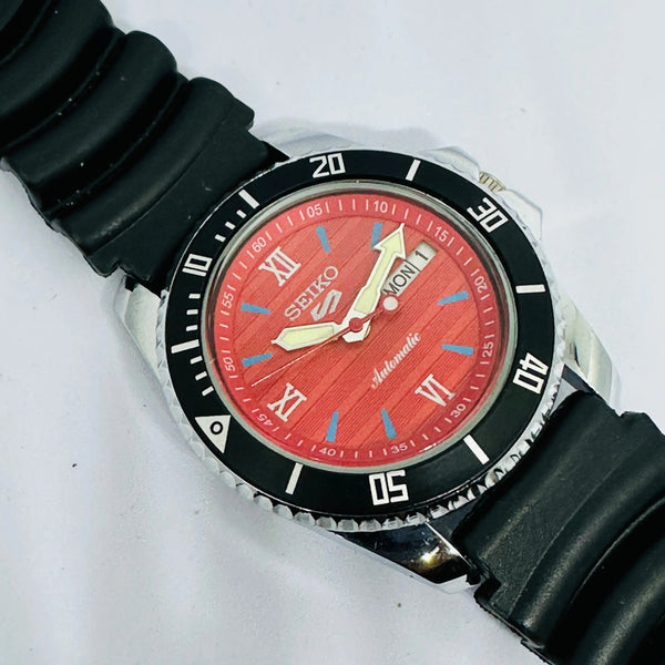Seiko 5 Sports Automatic Watch – Refurbished Vintage | Japan-Made Men’s Timepiece National Watches