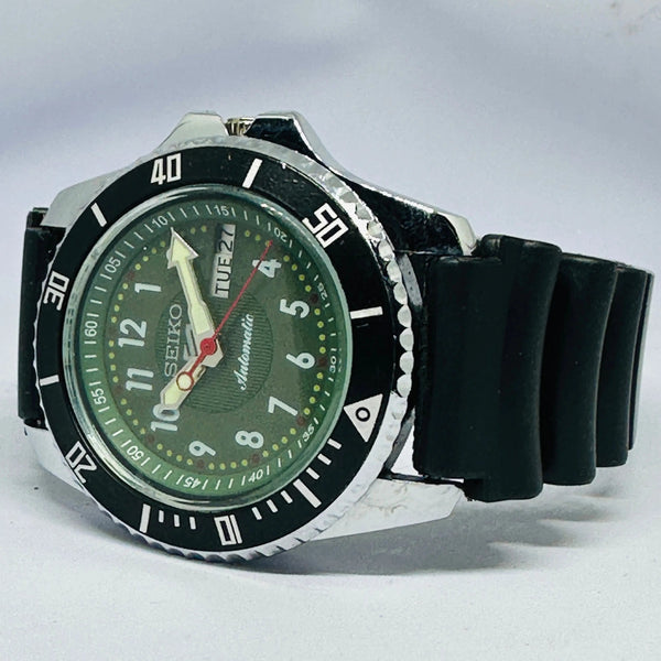 Seiko 5 Sports Automatic Watch – Refurbished Vintage | Japan-Made Men’s Timepiece National Watches