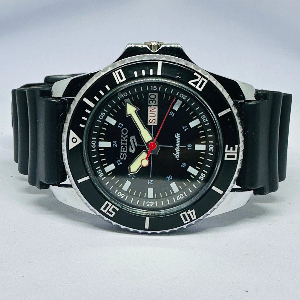 Seiko 5 Sports Automatic Watch – Refurbished Vintage | Japan-Made Men’s Timepiece National Watches