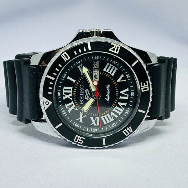 Seiko 5 Sports Automatic Watch – Refurbished Vintage | Japan-Made Men’s Timepiece National Watches