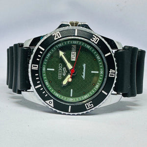 Seiko 5 Sports Automatic Watch – Refurbished Vintage | Japan-Made Men’s Timepiece National Watches