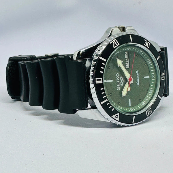Seiko 5 Sports Automatic Watch – Refurbished Vintage | Japan-Made Men’s Timepiece National Watches