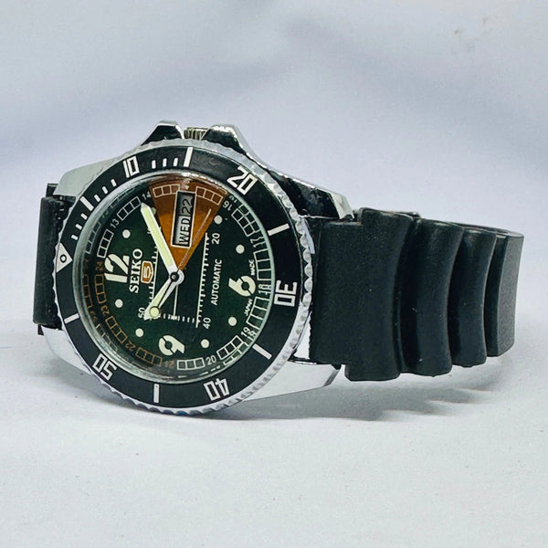 Seiko 5 Sports Automatic Watch – Refurbished Vintage | Japan-Made Men’s Timepiece National Watches
