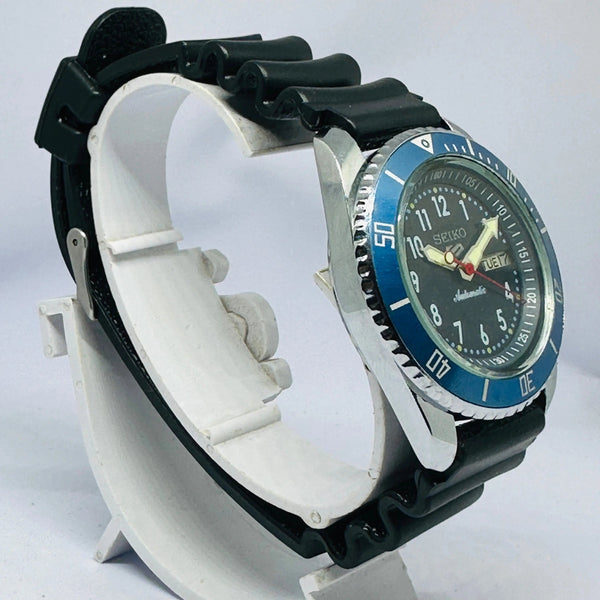 Seiko 5 Sports Automatic Watch – Refurbished Vintage | Japan-Made Men’s Timepiece National Watches