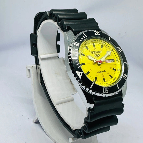 Seiko 5 Sports Automatic Watch – Refurbished Vintage | Japan-Made Men’s Timepiece National Watches