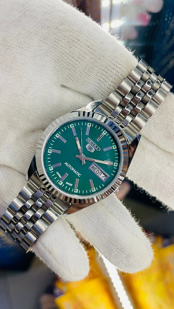 Seiko 5 Automatic Green Dial Refurbished Vintage Japan 17 Jewels Watch National Watches