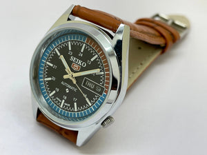 Seiko 5 Black Dial Automatic mechanical Vintage Watch refurbished watch National Watches
