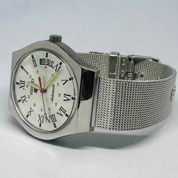 Vintage Seiko 5 SNK809 – Refurbished Classic Black Dial National Watches