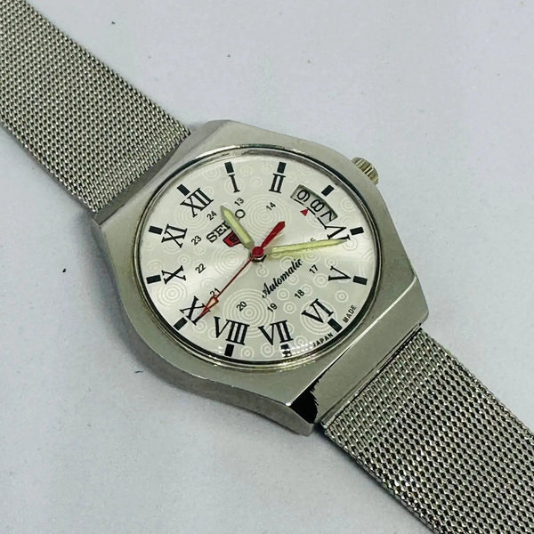 Vintage Seiko 5 SNK809 – Refurbished Classic Black Dial National Watches