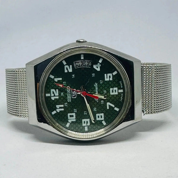 Seiko 5 Vintage Workhorse – Refurbished & Reliable National Watches