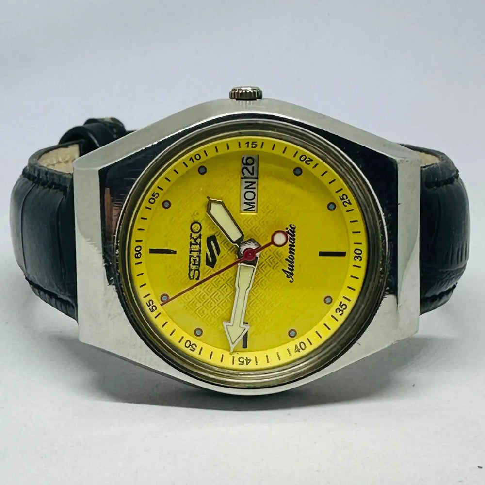 Seiko 5 Vintage Quartz (if applicable) – Refurbished Rare Model National Watches