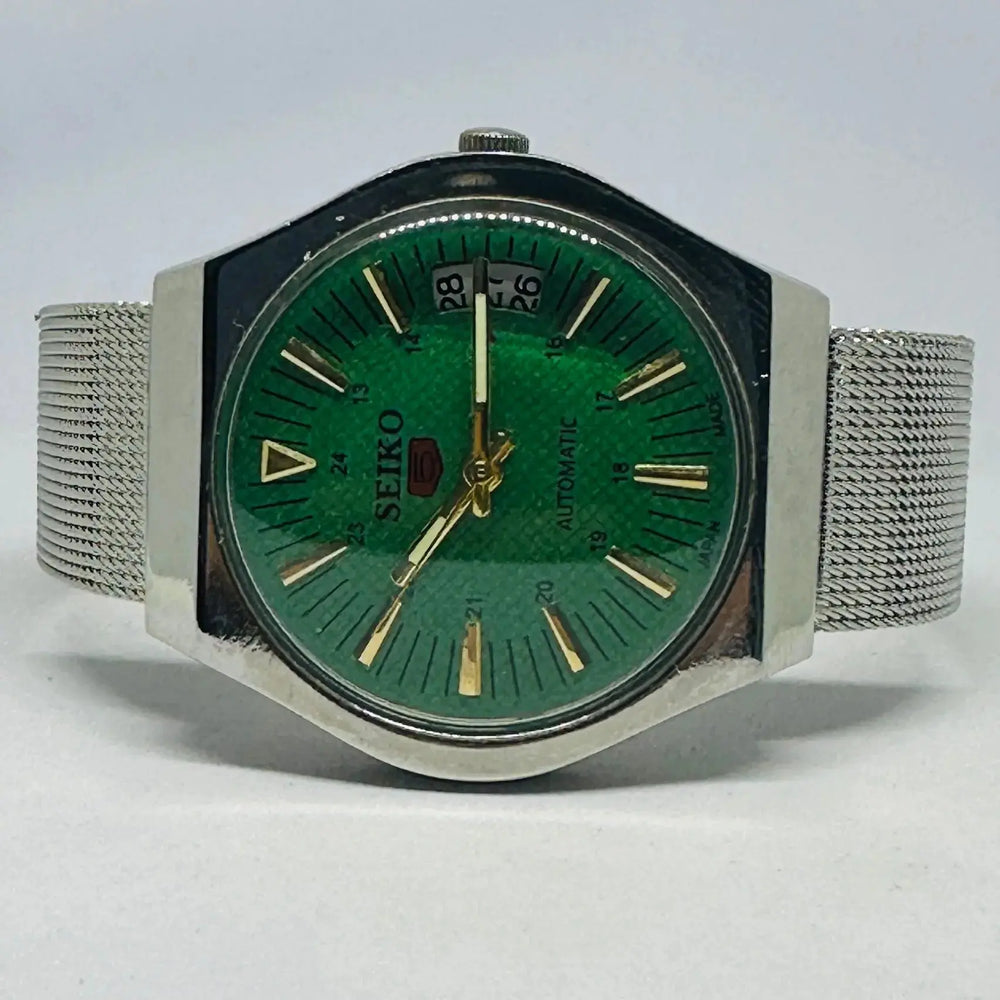 Seiko 5 Vintage Field Watch – Refurbished Tough & Authentic National Watches