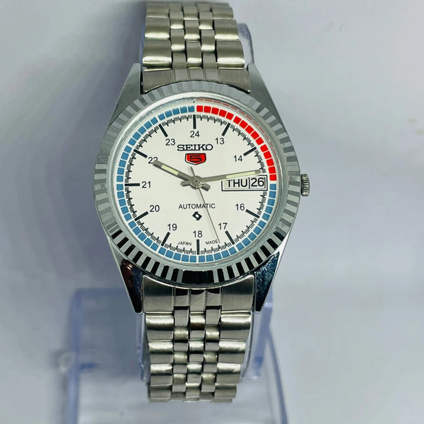 Seiko 5 Automatic Original 17 Jewels Movement Restored service complete watch National Watches