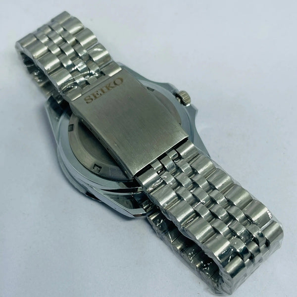 Seiko 5 Sports Mechanical Automatic with Rotating Bezel Original Movement Vintage Classic – 17 Jewels Refurbished watch National Watches