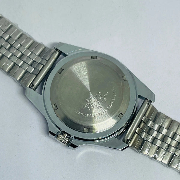 Seiko 5 Sports Mechanical Automatic with Rotating Bezel Original Movement Vintage Classic – 17 Jewels Refurbished watch National Watches