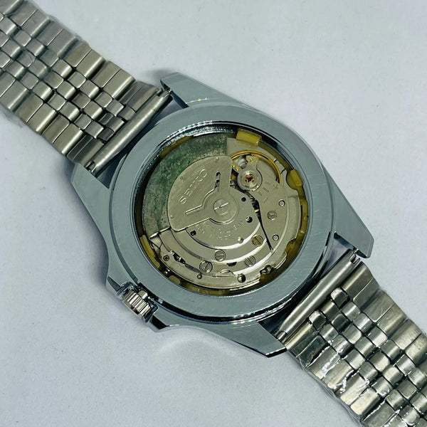 Seiko 5 Sports Mechanical Automatic with Rotating Bezel Original Movement Vintage Classic – 17 Jewels Refurbished watch National Watches