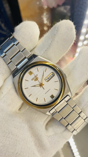 Seiko 5 Vintage Automatic Watch – Silver Dial Gold Indices | 21 Jewels | Classic Dress Watch | Timeless Style