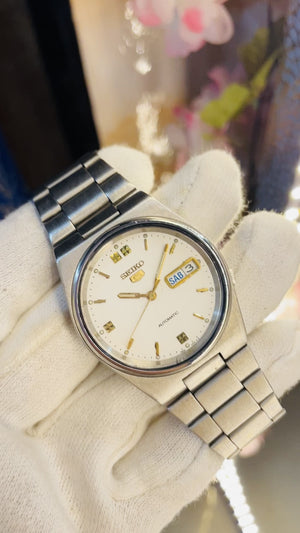 Seiko 5 Vintage Automatic Watch – Designer White Dial | 21 Jewels | Rare Collectible Piece