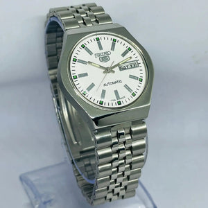 Seiko 5 Automatic 17 Jewels with Authentic Japan movement Vintage Watch National Watches